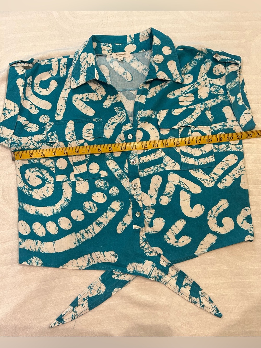 Haute Hippie Teal and Cream Abstract Set - Picture 2 of 8